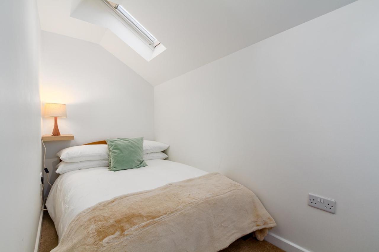 קארדיף The Coach House, Centrally Located Detached Coach House מראה חיצוני תמונה